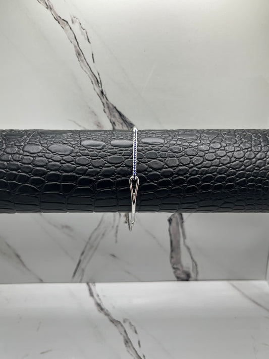 Solid rope loop link with Blue lab Sapphire