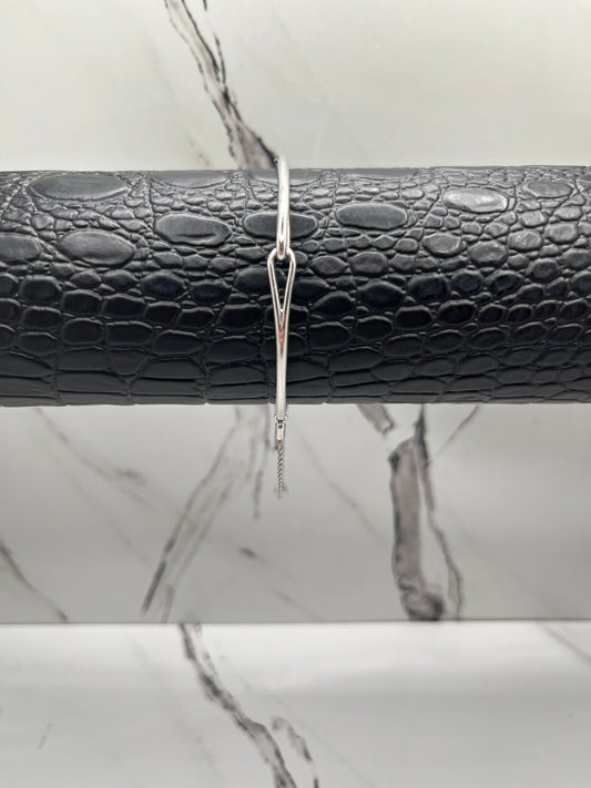 Plain Loop Link Bracelet